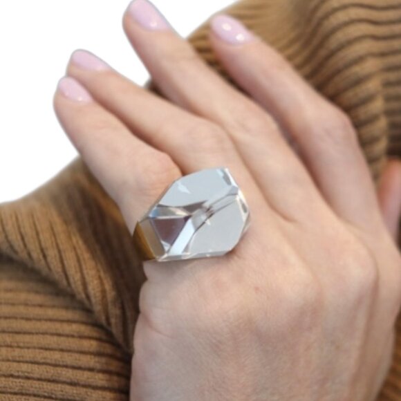 H.STERN By Diane Von Furstenberg Geometric Power Ring In 18Kt Gold & Rock Quart - Picture 7 of 7